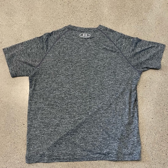 Mens Under Armor 2 shirt bundle - Large - Picture 4 of 6